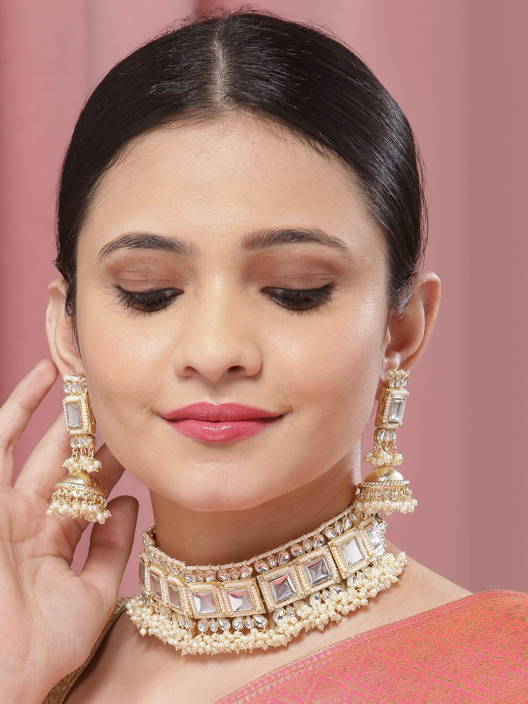 White & Beige Kundan Handcrafted Choker Necklace Set